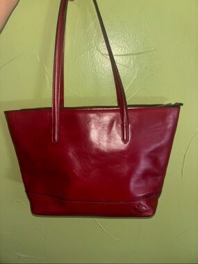 Patricia Nash Verzy leather Tote bag in ruby red